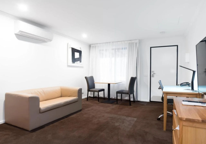 New Crossing Place Motel
