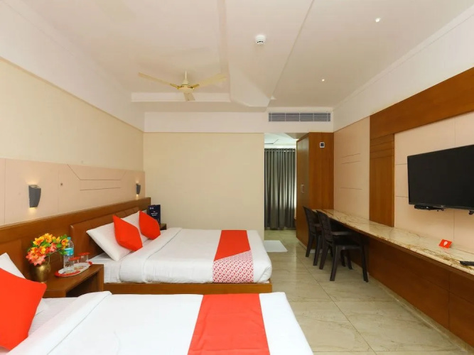 OYO 10700 Padmavathi