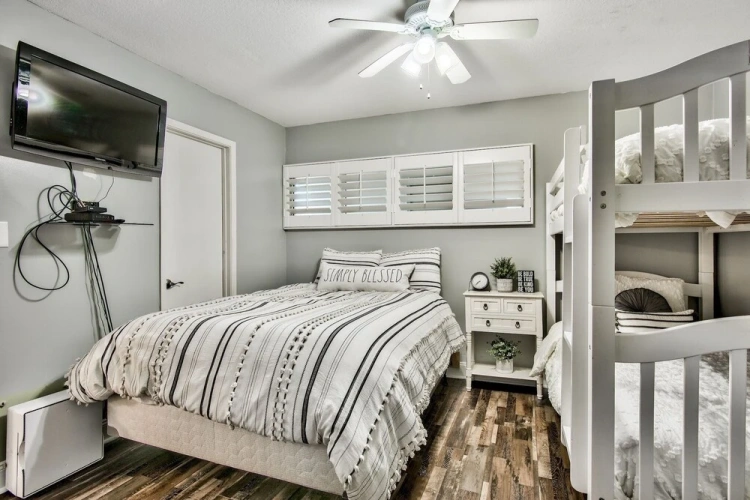 Guest rooms