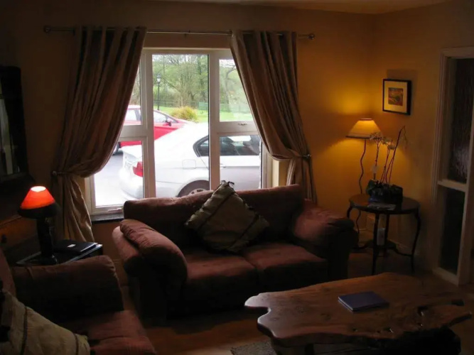 Greenlawn Lodge