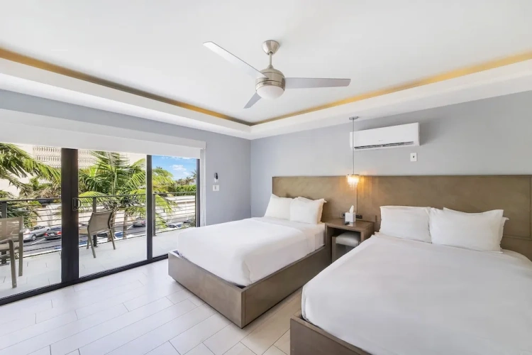 Deluxe Quadruple room with ocean view