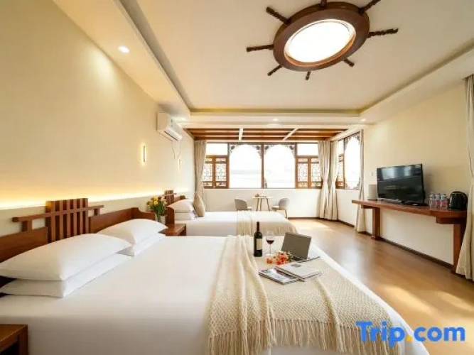 Standard Family room
