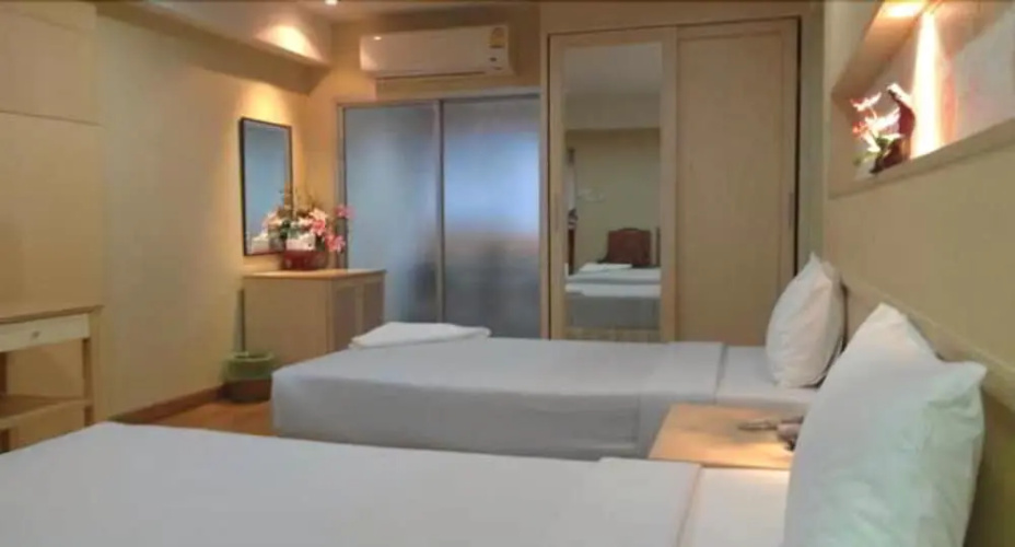Chawamit Residence Bangkok