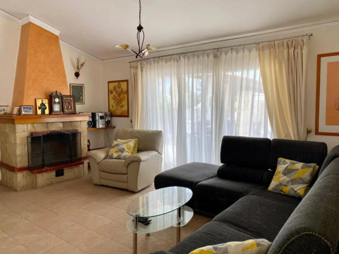 6 bdr villa with TENNIS COURT
