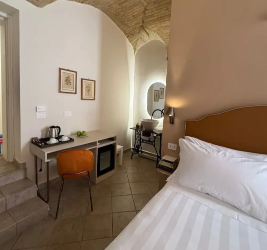 Standard Double room with courtyard view