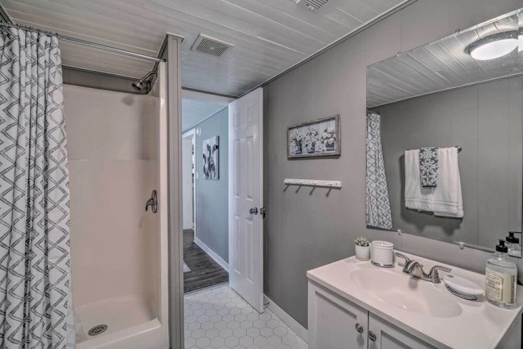 2 Bedrooms Cottage