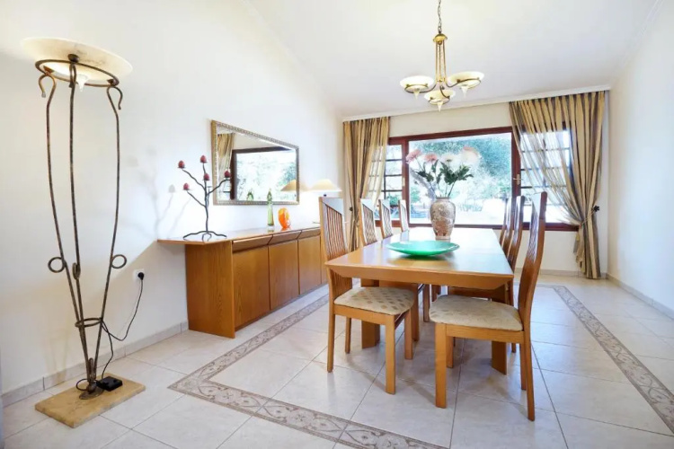 Villa Thealassa