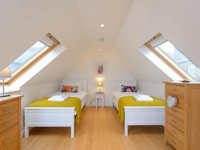 Curlew - Double Upper Apartment