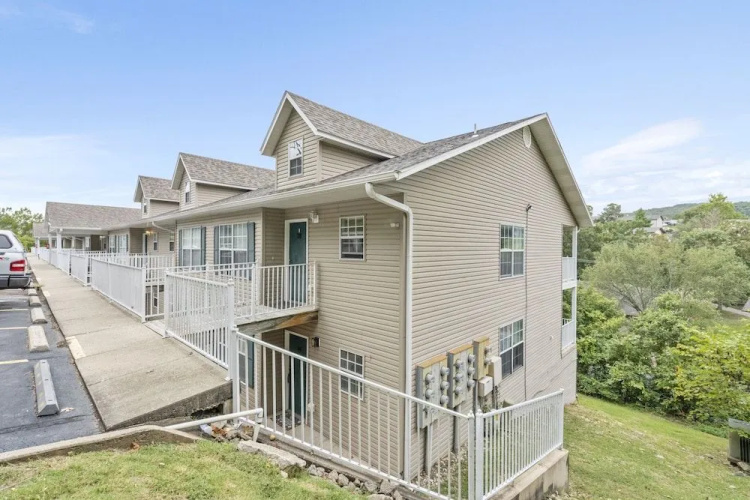 The Branson Condo at Fall Creek - Overlooking the Rolling Hills