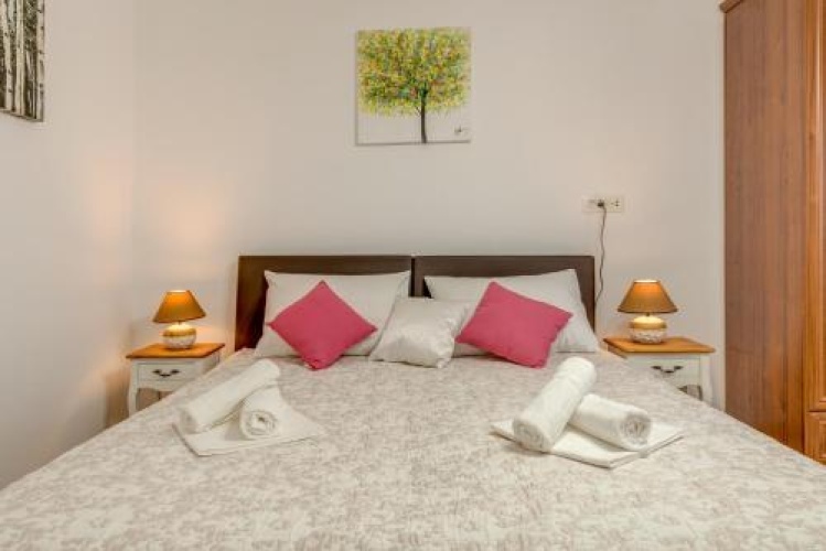 LCT Holiday Home Florentina
