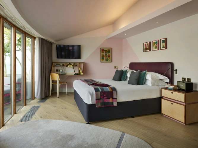 Guest rooms
