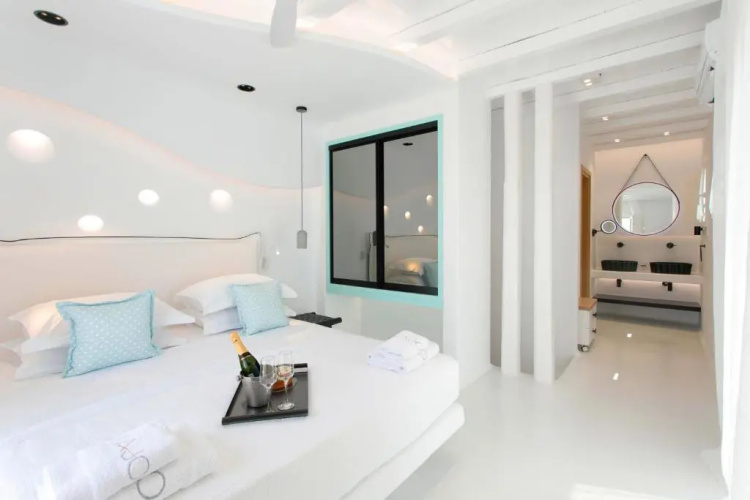 Majo Suites Hotel