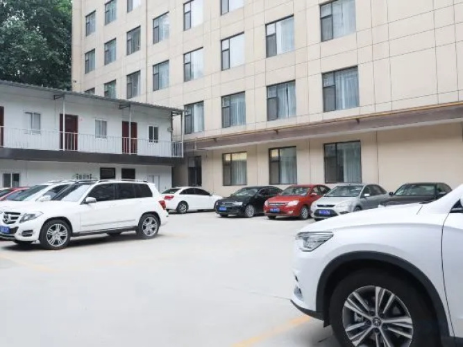 Xi'an  Mantic   Holiday  Hotel
