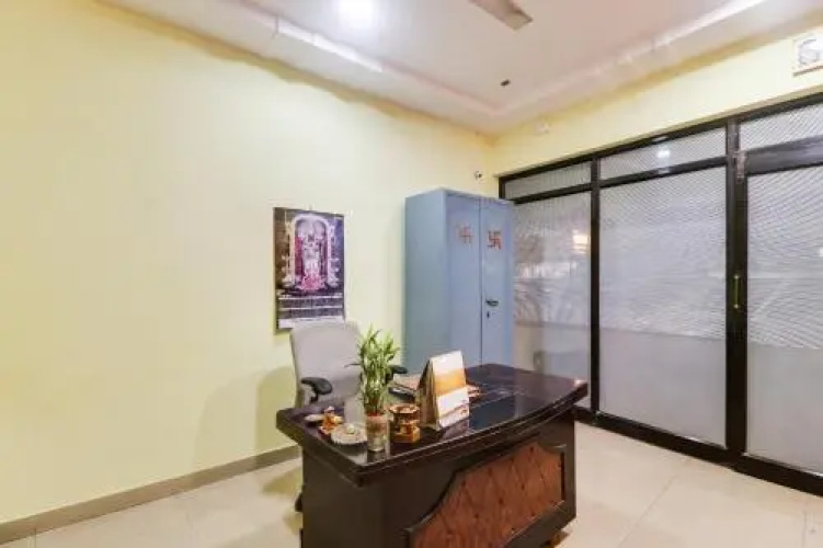 OYO 61862 Hotel Aditya