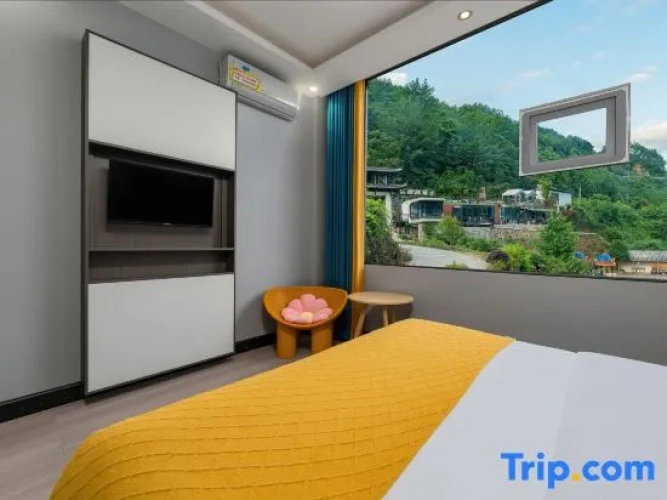 Standard Double room with garden view