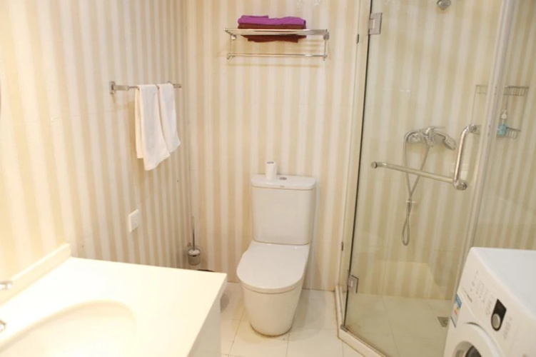 Nanjing Longlong Hotel