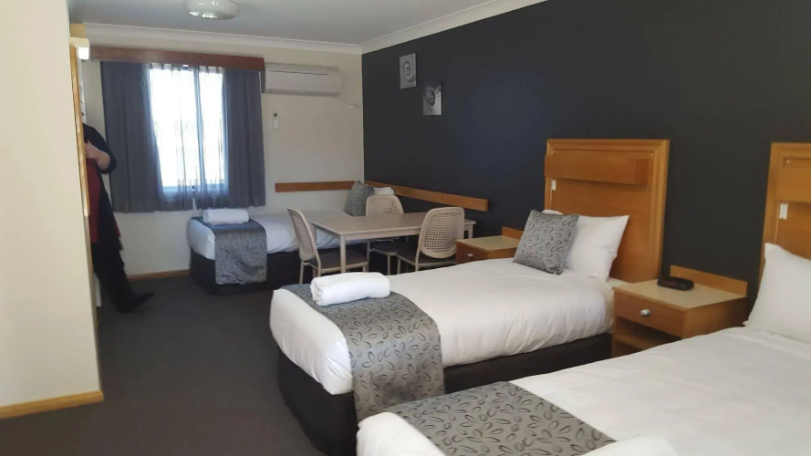 Gold Panner Motor Inn