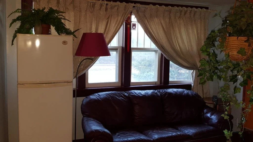 Nisku Guest House