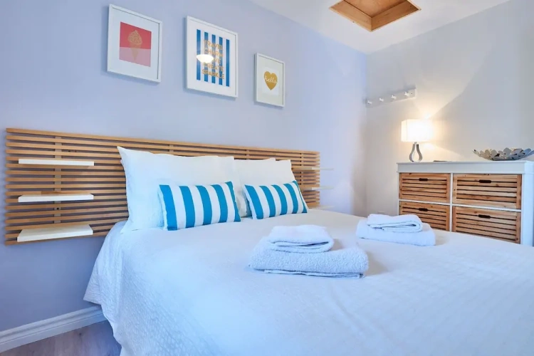 2 Bedrooms Family Cottage with garden view