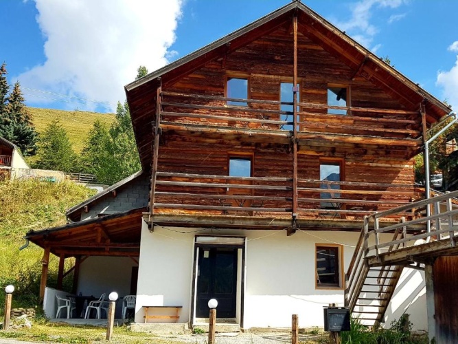 Standard Twin room with mountain view
