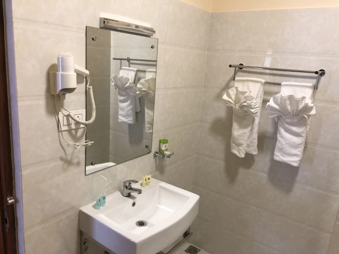 Legphel Hotel