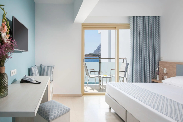 Zephyros Hotel
