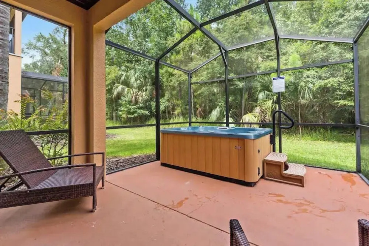 Pet Friendly 4 BR With Hot Tub