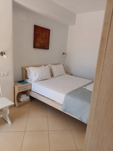 Standard Double room with partial sea view