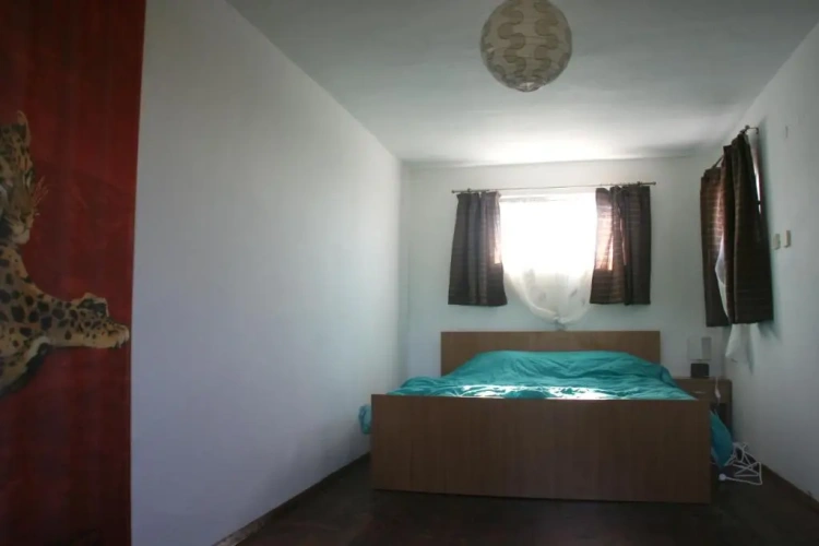 5 Bedrooms Double Cottage