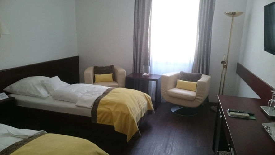Central Hotel