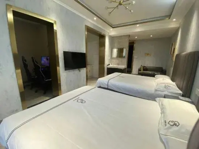 Xiaoyi Binguo E-sports Theme Apartment
