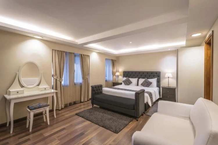 Deluxe Suite