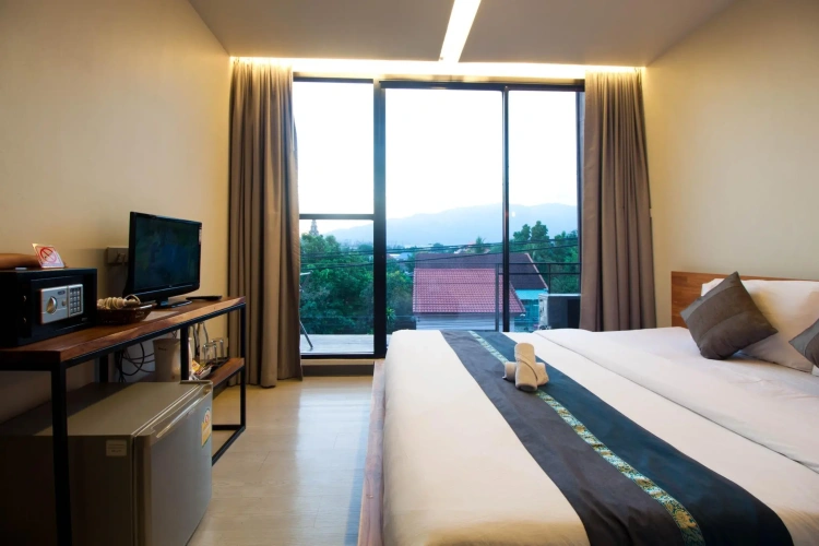 Deluxe room with mountain view