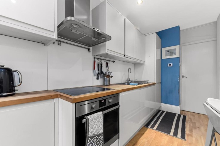 1 Bedroom Apartment