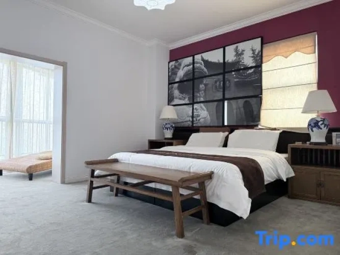 Deluxe Family Suite
