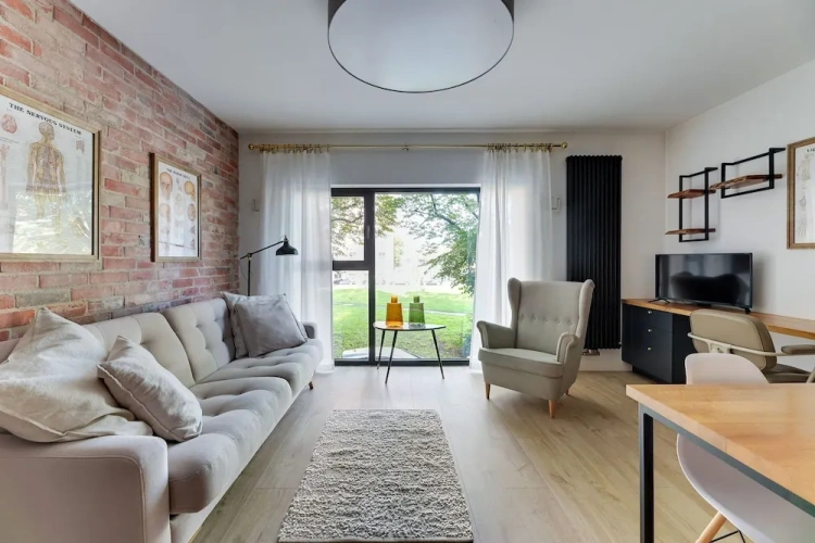 1 Bedroom Apartment