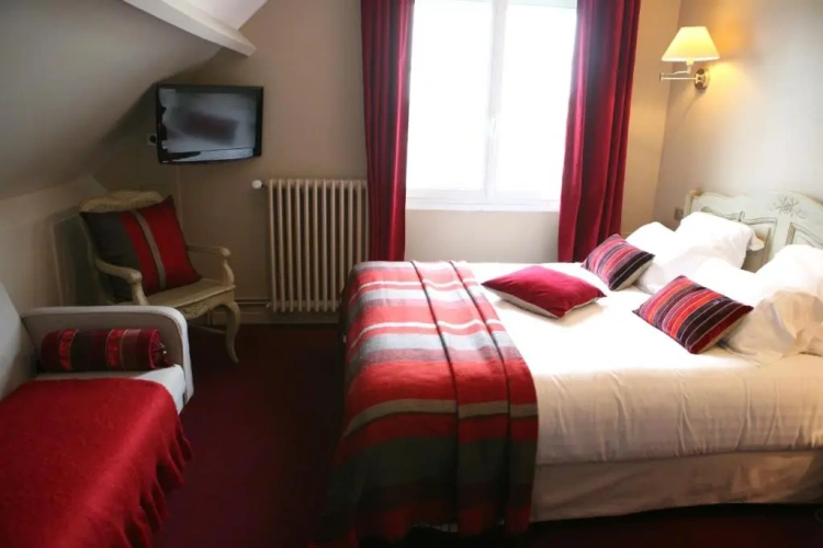 Superior Triple room