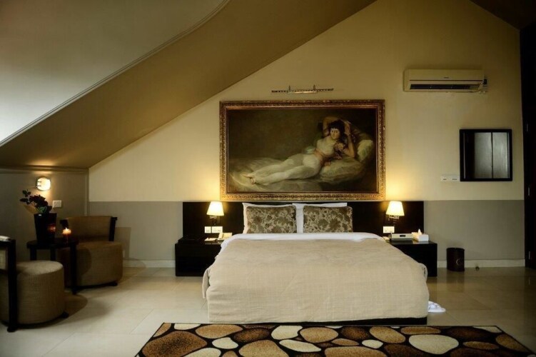 Elion House HotelOver view