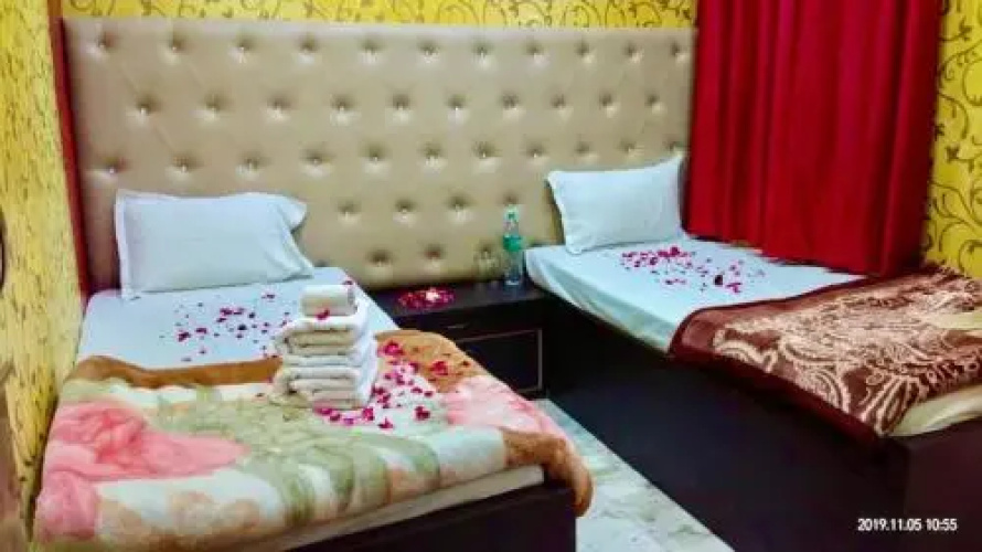 Hotel Saniya Palace