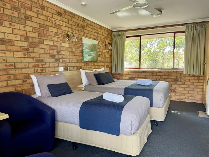 Standard Twin room with balcony