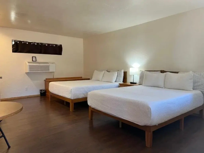 Deluxe Double Suite