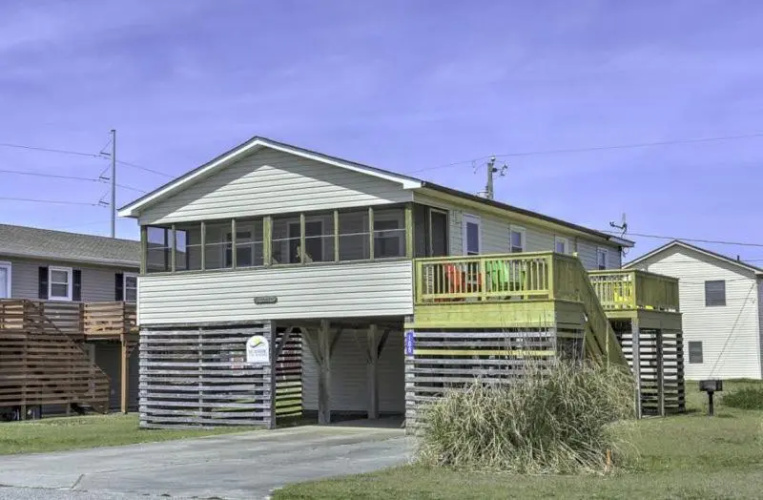5165 - Holden Inn