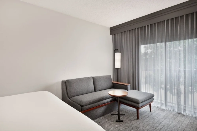 1 Bedroom Standard room with balcony