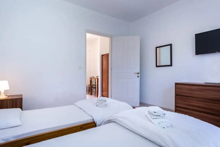 Orestis Apartments