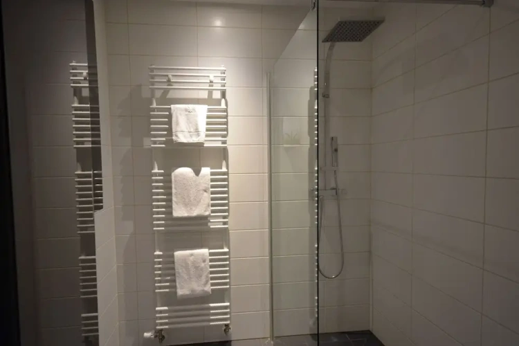 1 Bedroom Apartment with balcony