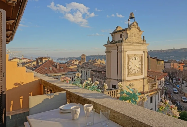 2 Bedrooms Apartment with balcony