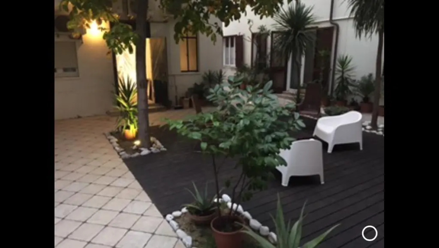 B&B Lounge