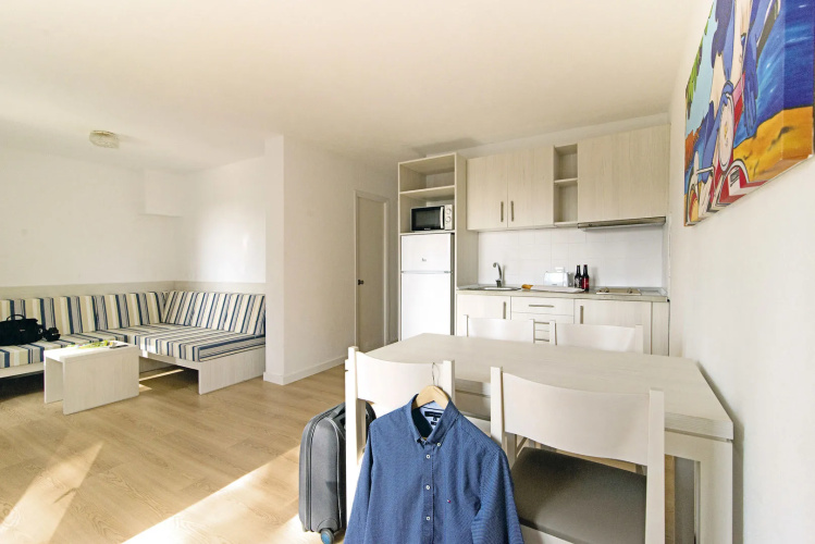 Apartamentos Cala Blanca