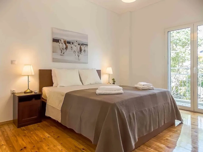 2 Bedrooms Classic Apartment with balcony