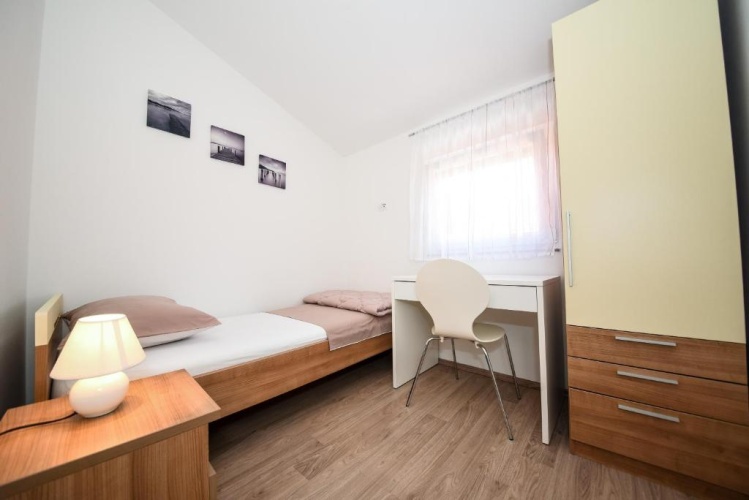 3 Bedrooms Apartment